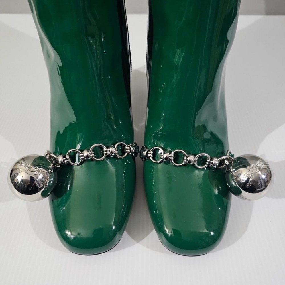 Long Champ Green Patent Heeled Boots with Silver Chain - Picture 3 of 5